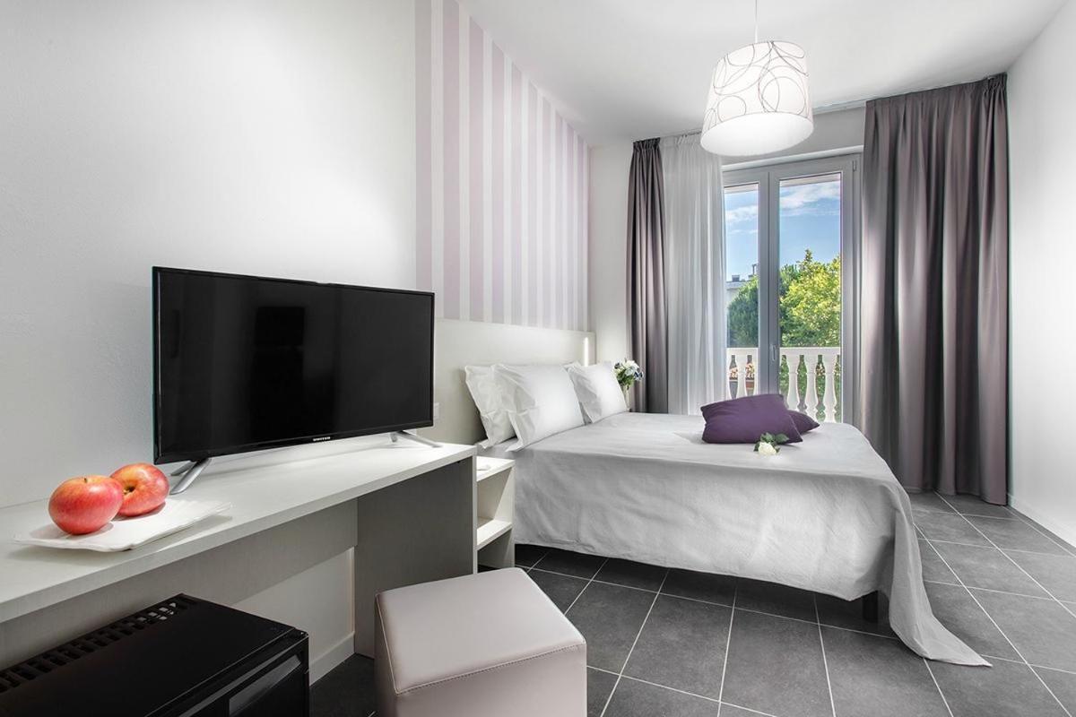 Hotel Star Cesenatico Exterior photo