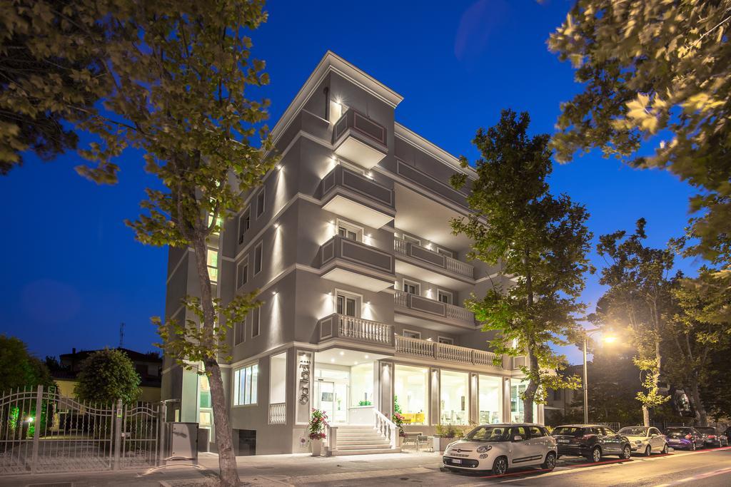Hotel Star Cesenatico Exterior photo